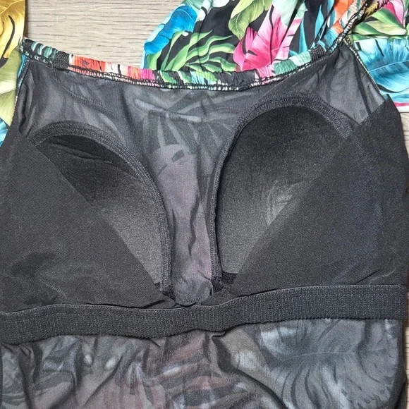 Swim Solutions Women's Off The Shoulder Control One Piece Swimsuit Size 16W - Picture 5 of 10